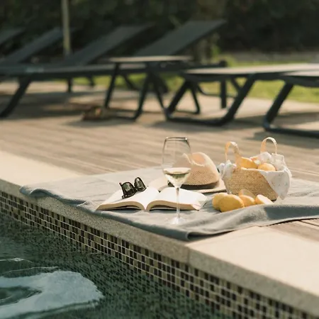 Retreat - Private Pool - By Fero